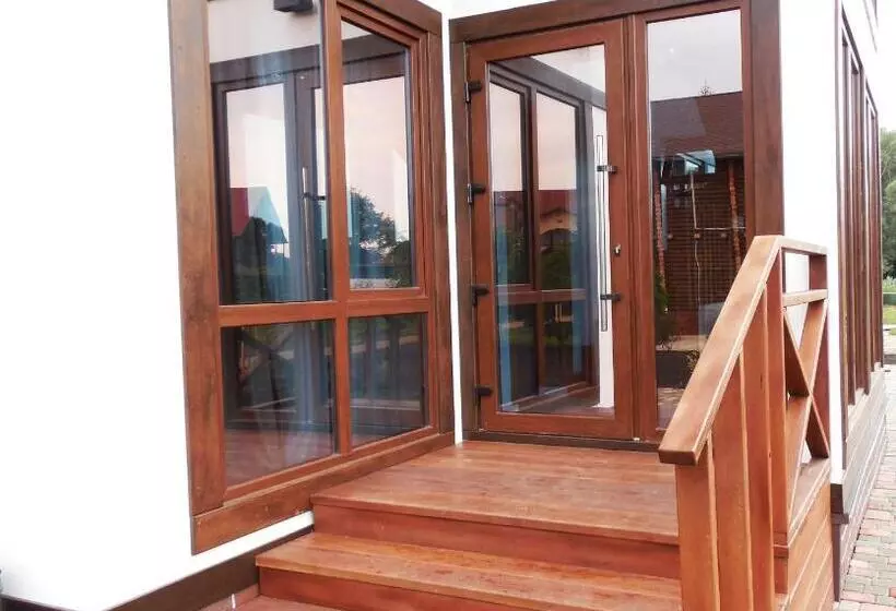 ホテル котедж парк славна