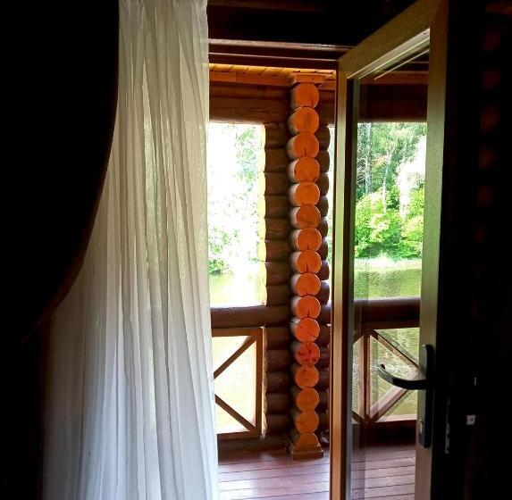 ホテル котедж парк славна