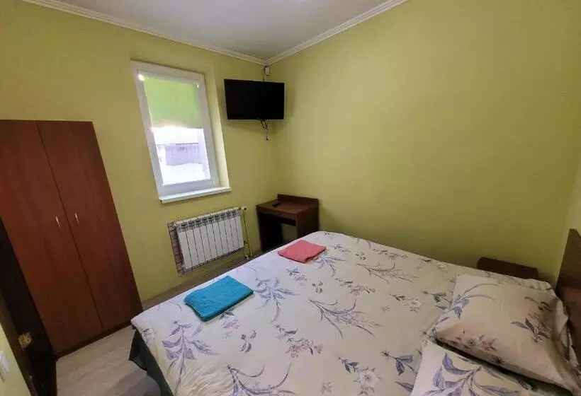 ホテル база відпочинку тростян