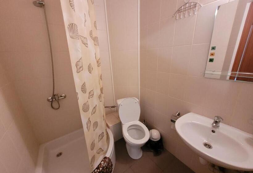 فندق база відпочинку тростян