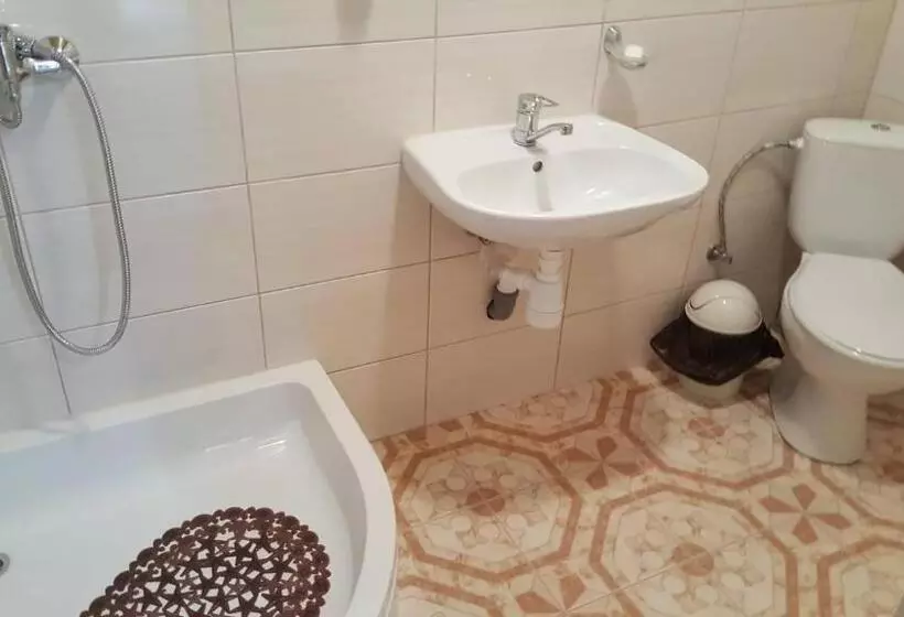 ホテル база відпочинку тростян