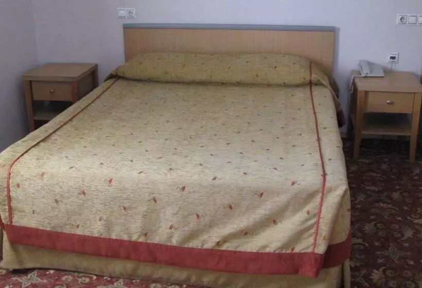 Otel Ami̇ller