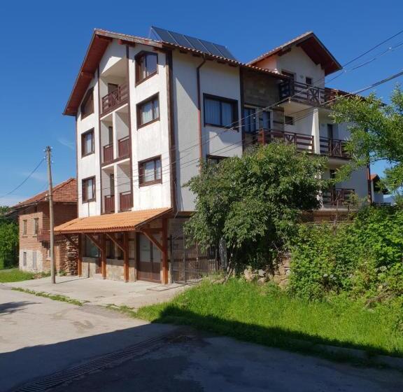 ペンション къща за гости александра