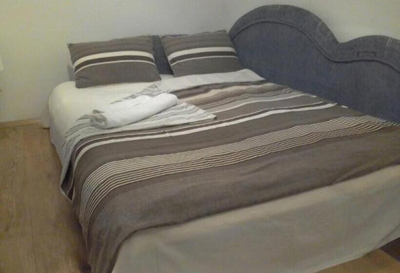 פנסיון гостьовий дім у почаєві