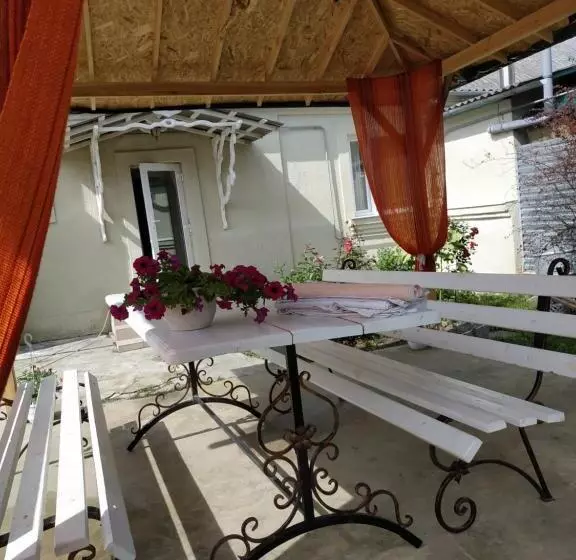 Majatalo гостьовий дім у почаєві