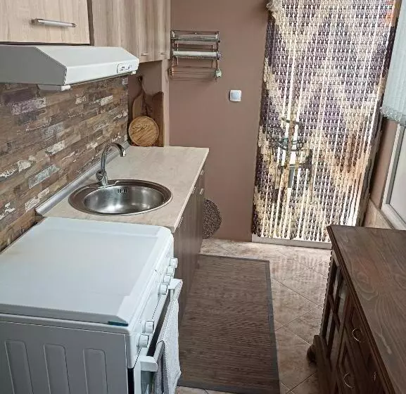 ペンション приятелската къща