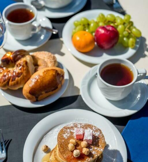 هتل Korineum Golf & Beach Resort