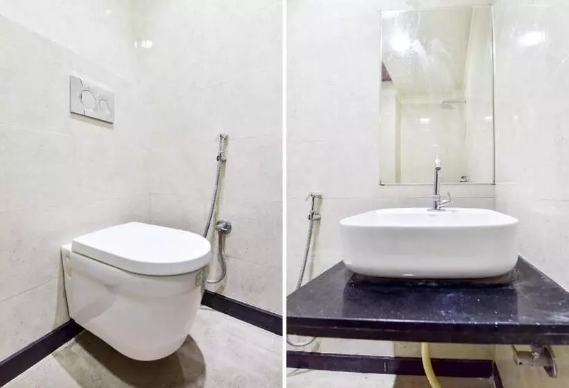 ホテル O Suman Palace