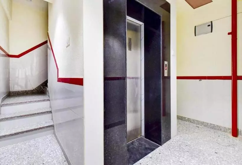 ホテル O Suman Palace