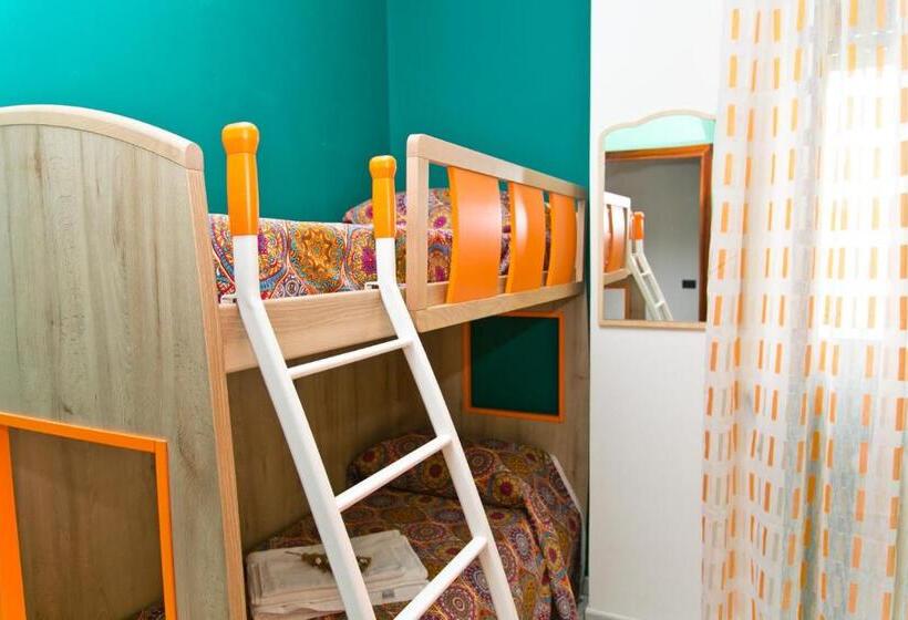 بنسيون Bluemarine Apartment