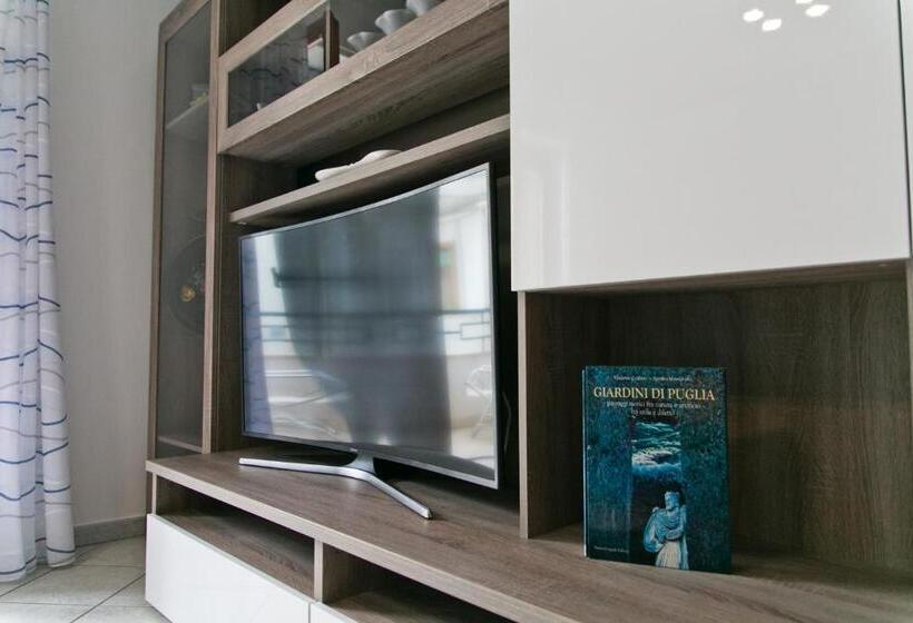 بنسيون Bluemarine Apartment