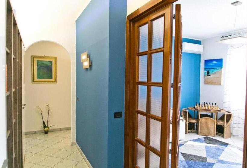 بنسيون Bluemarine Apartment