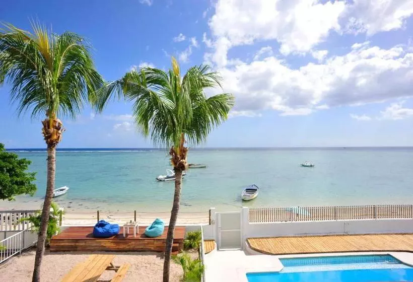 The Beach House   West Coast Mauritius