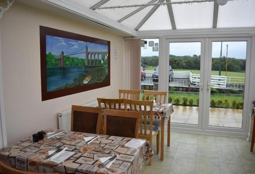 ベッドアンドブレックファースト Taldrwst Farmhouse