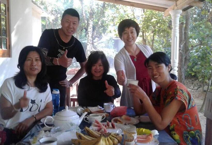 הוסטל Nature Village Inn