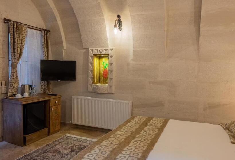 هتل Grand Elite Cave Suites