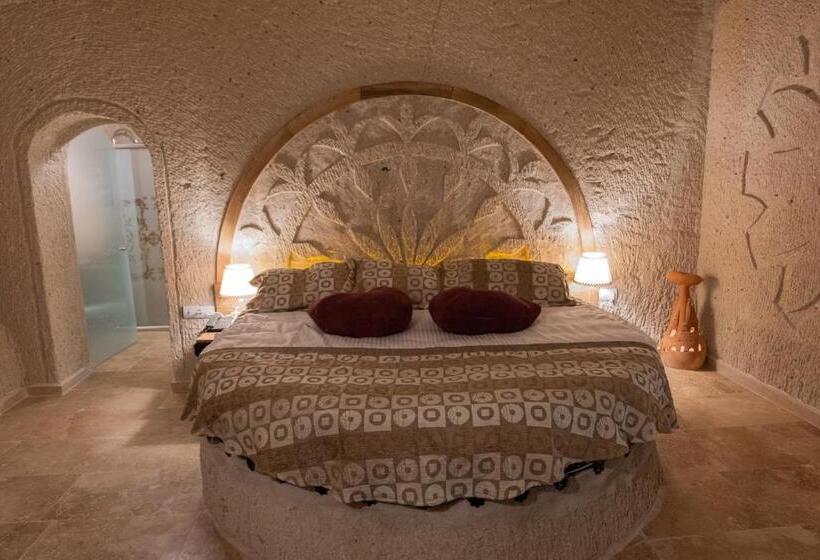 هتل Grand Elite Cave Suites