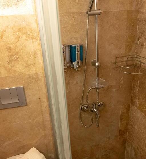 هتل Grand Elite Cave Suites