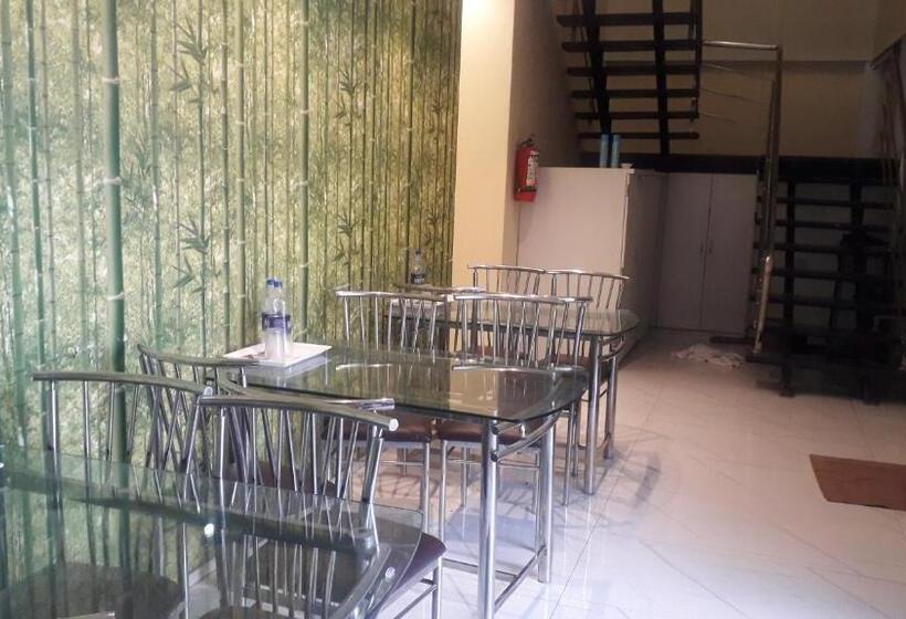 בית מלון כפרי Shine Hospitality Crown