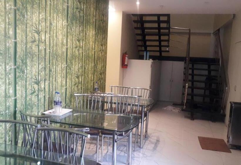 בית מלון כפרי Shine Hospitality Crown