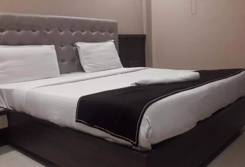 ホテル Shine Hospitality Crown