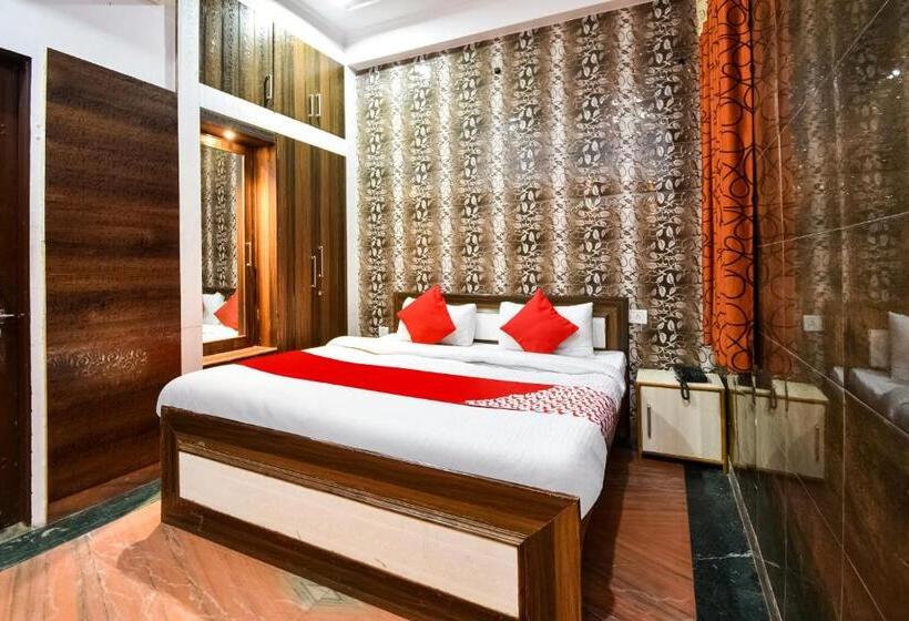 호텔 O Jaya Palace