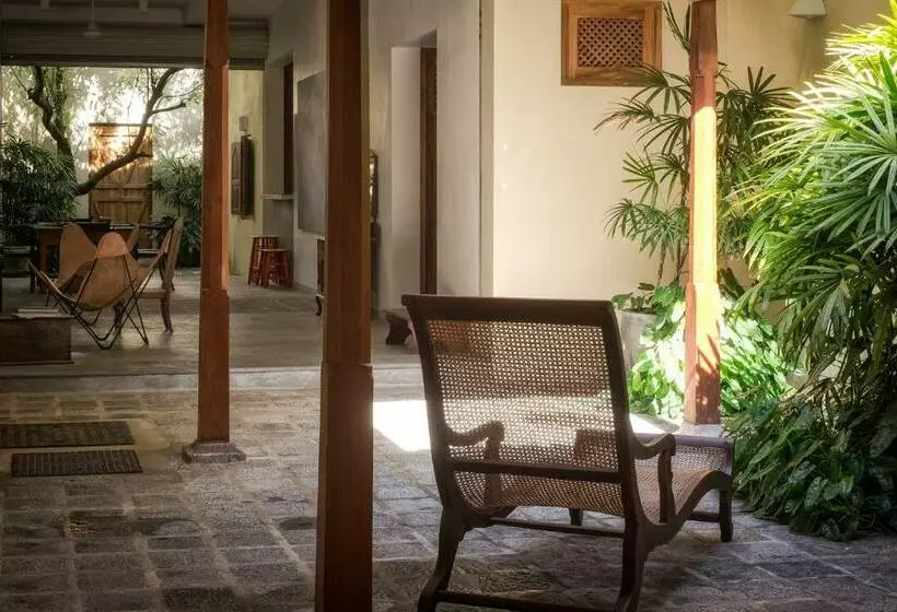 پانسیون 50 Church Street   Galle Fort