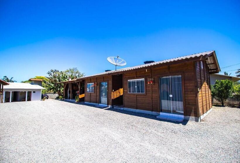 پانسیون Chalés Do Parque Hospedagem