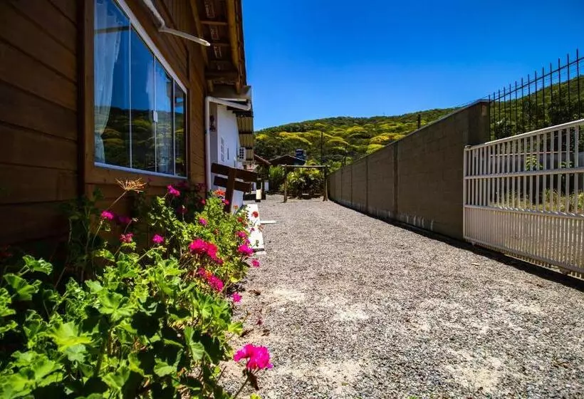 Majatalo Chalés Do Parque Hospedagem