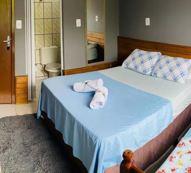 Majatalo Chalés Do Parque Hospedagem