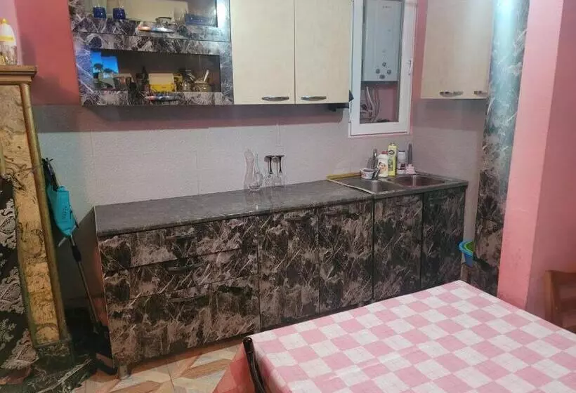 پانسیون Nature House