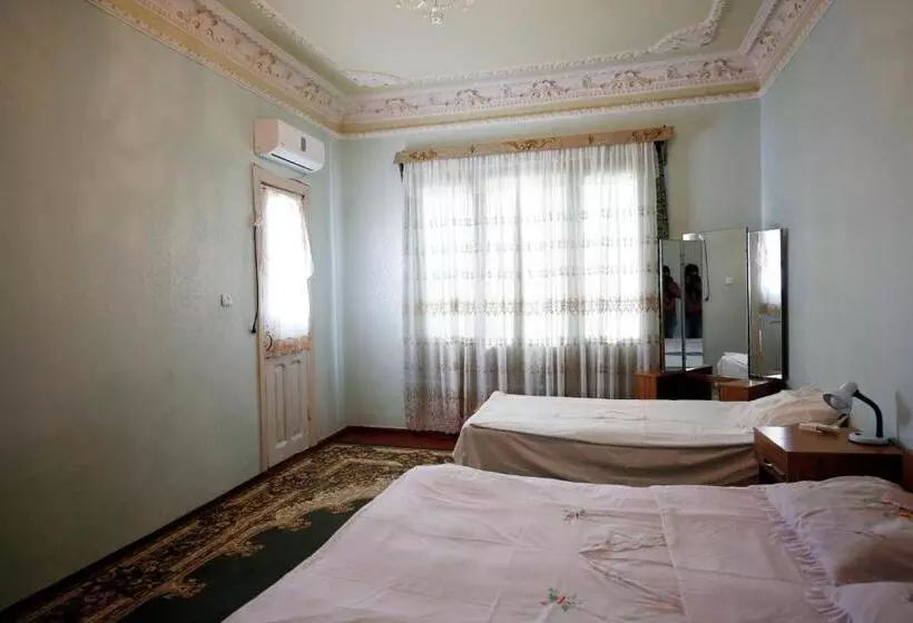 پانسیون Nature House