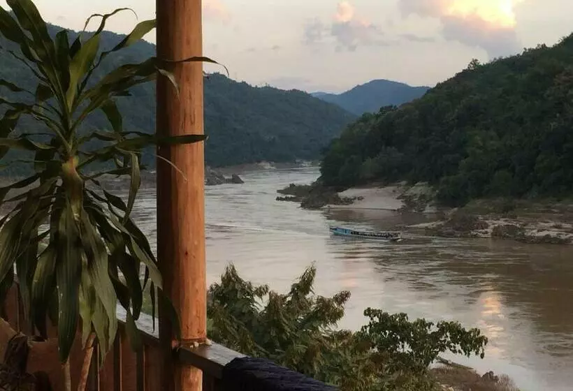 Majatalo Villa Mekong Guesthouse