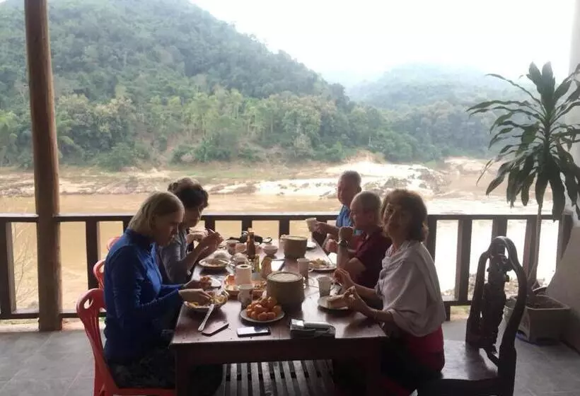 Majatalo Villa Mekong Guesthouse