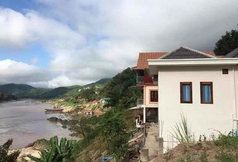 Majatalo Villa Mekong Guesthouse