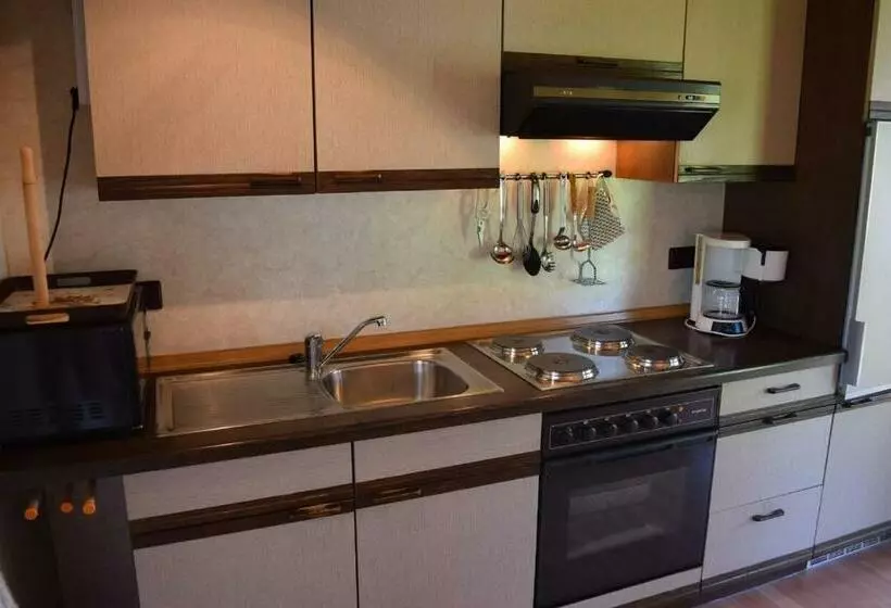 Lomakeskus Holiday Park  Robinson