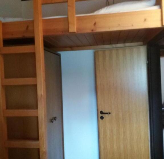 منتجع Holiday Park  Robinson