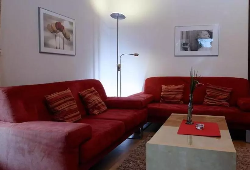 Lomakeskus Holiday Park  Robinson