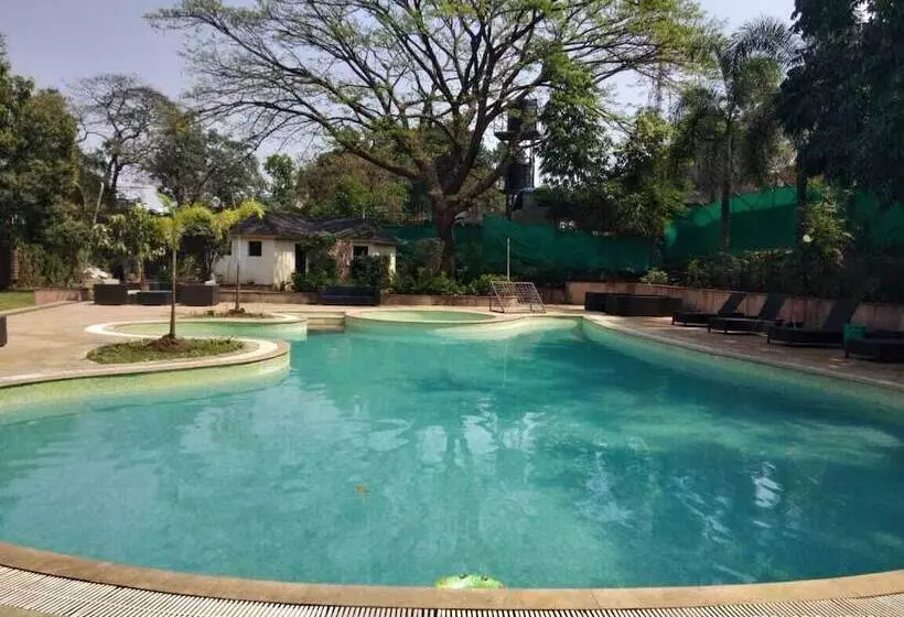 Citrus Hotel Lonavala