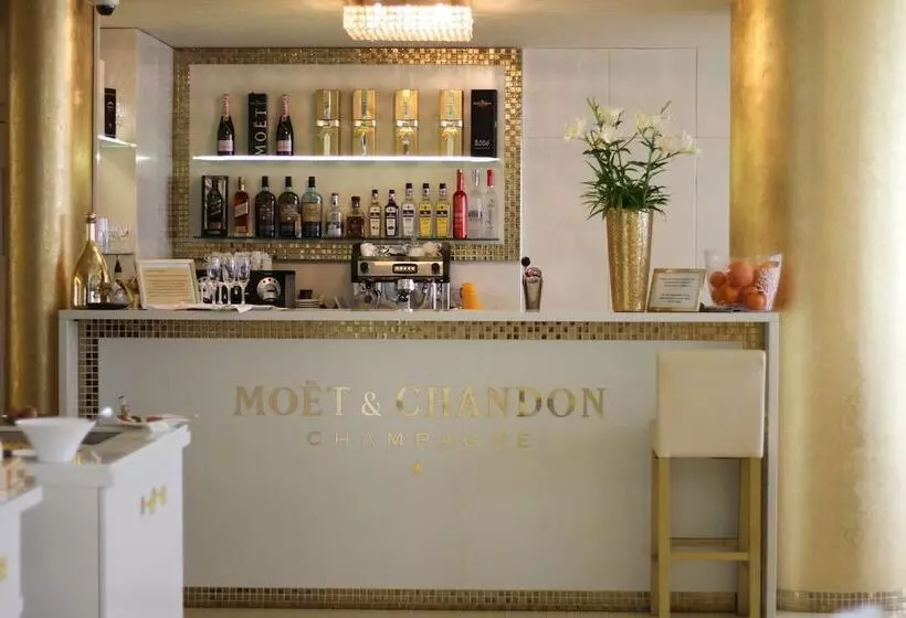 فندق Court Wellness&spa