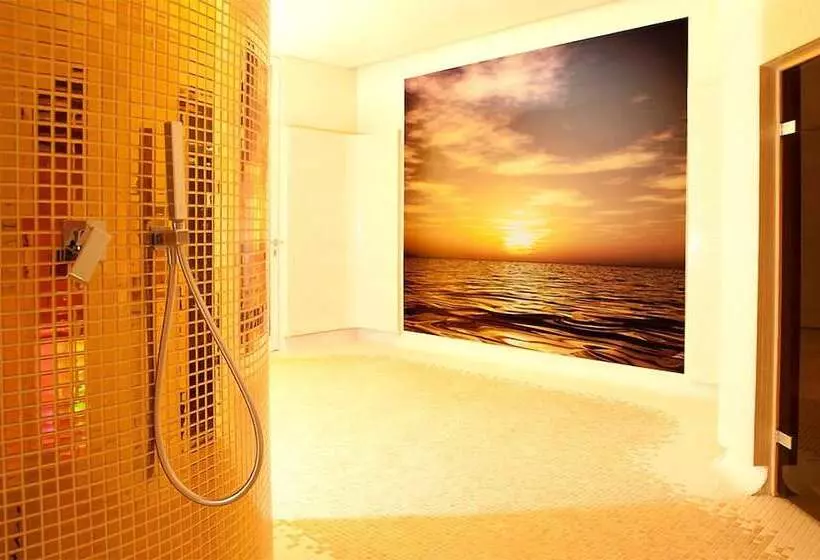 فندق Court Wellness&spa