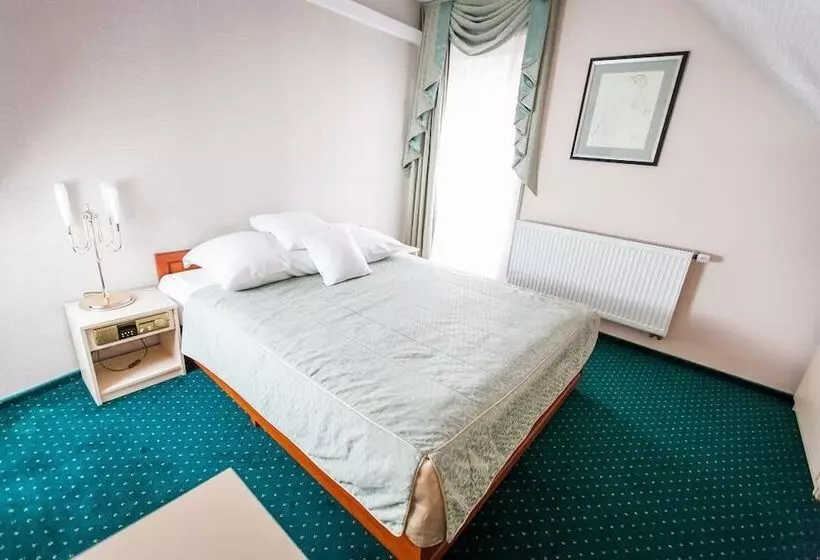 فندق Court Wellness&spa