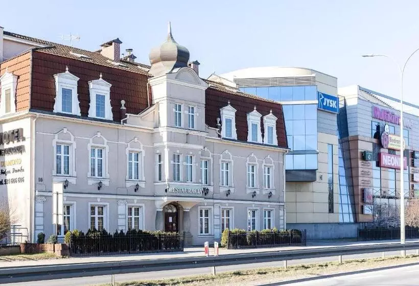 호텔 Diamond W Białym Dworku