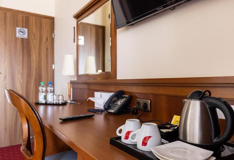 בית מלון כפרי Diamond W Białym Dworku