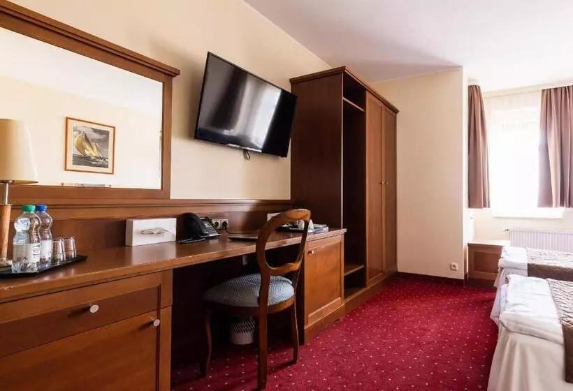 호텔 Diamond W Białym Dworku