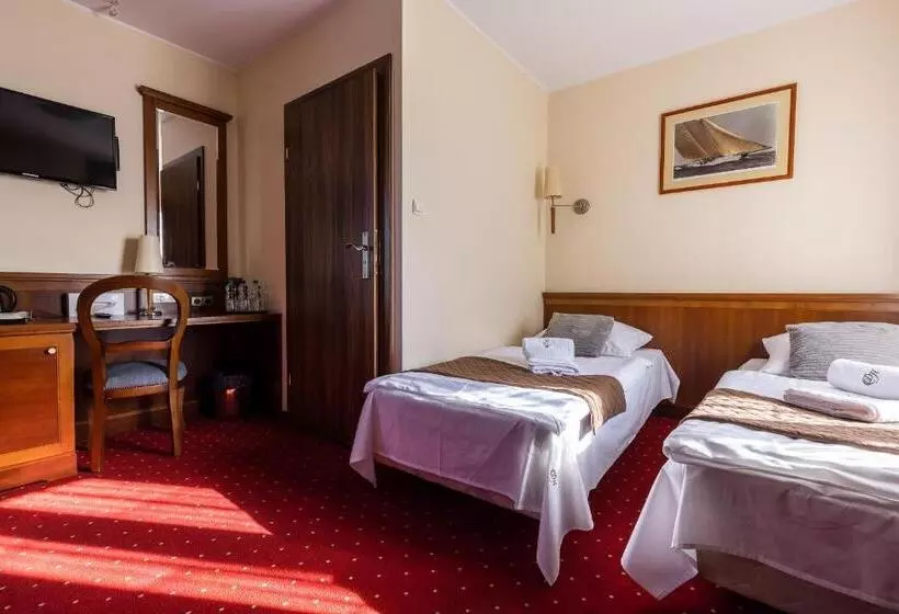 호텔 Diamond W Białym Dworku