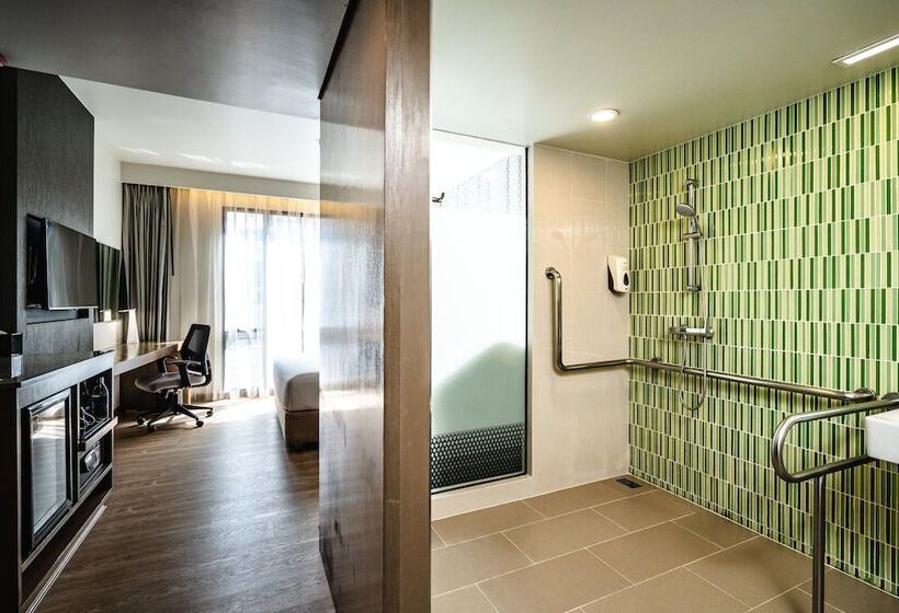 فندق Holiday Inn Express Bangkok Sukhumvit 11, An Ihg