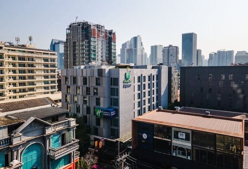 فندق Holiday Inn Express Bangkok Sukhumvit 11, An Ihg