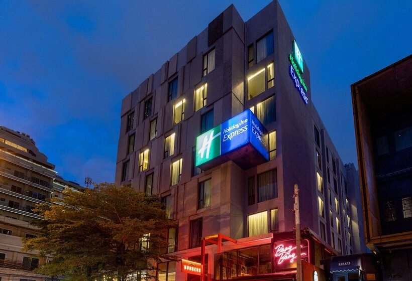 فندق Holiday Inn Express Bangkok Sukhumvit 11, An Ihg