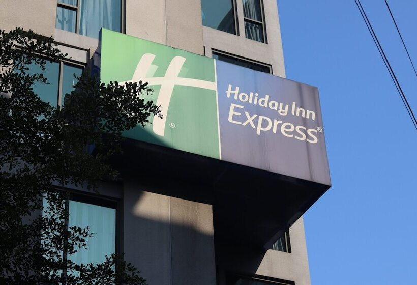 فندق Holiday Inn Express Bangkok Sukhumvit 11, An Ihg